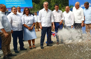 Maimón celebra la inauguración de su nuevo acueducto por gravedad