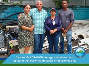 Director de CORAMON entrega materiales para restaurar instalaciones afectadas en el Salto de Jima