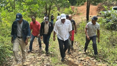 Rincón de Yuboa recibe visita de CORAMON e INAPA para evaluar soluciones hídricas