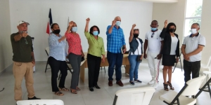 Director de CORAMON se reune con presidentes de juntas de vecinos